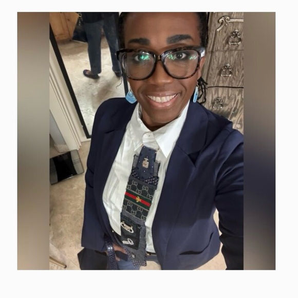 IT’S ALL IN THE TIES LIVE SHOW!!👔 FAMILY TIES!! - Picture 16 of 17